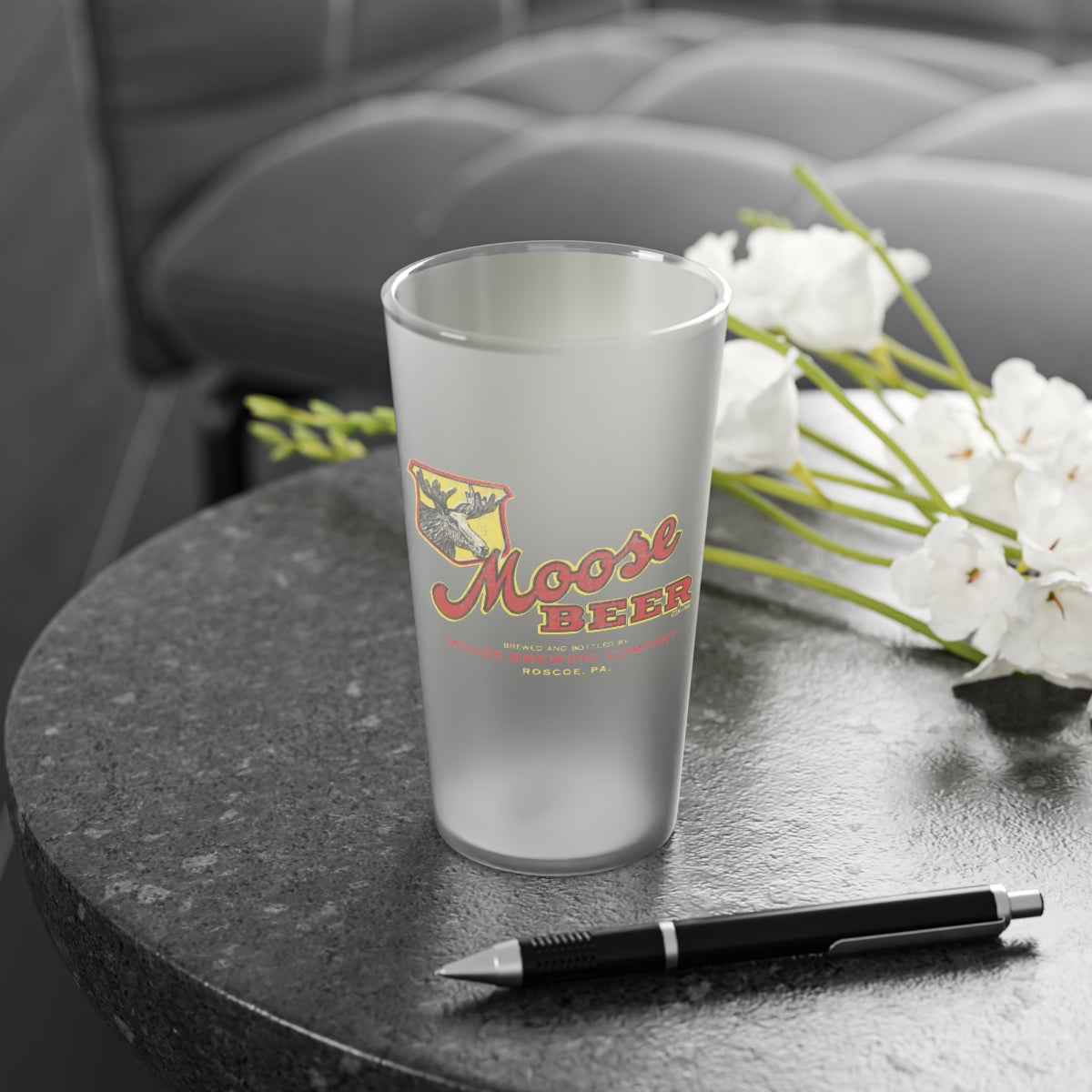 MOOSE BEER - ROSCOE - Frosted Pint Glass, 16oz - Yinzylvania